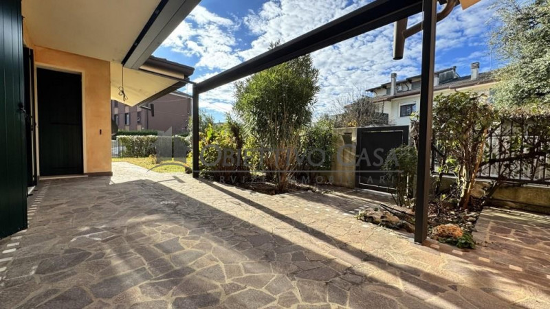 Rif: “PD680” ARCELLA – San Carlo

Questa villa monofamiliare dalle grandi metrature, non è solo u...