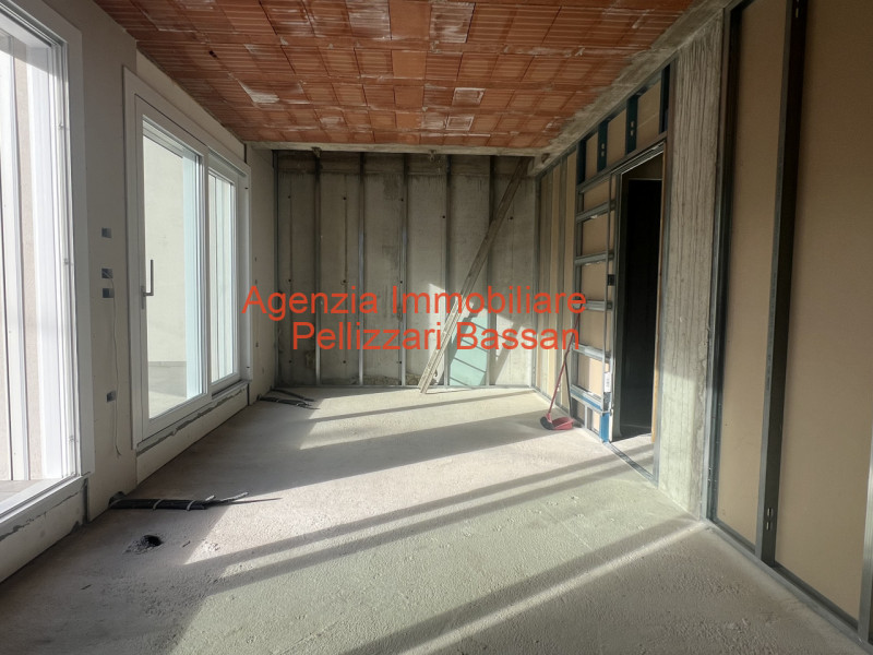 Sei alla ricerca di una casa nuova, moderna e funzionale, disposta su un unico piano? Abbiamo la ...