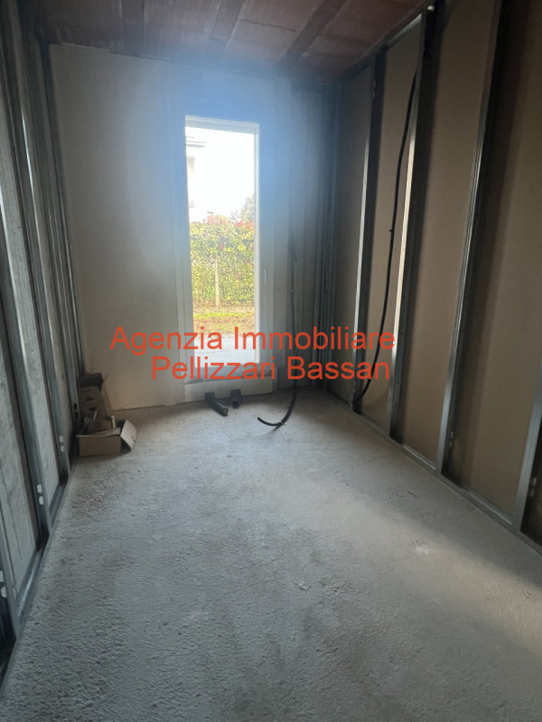 Sei alla ricerca di una casa nuova, moderna e funzionale, disposta su un unico piano? Abbiamo la ...