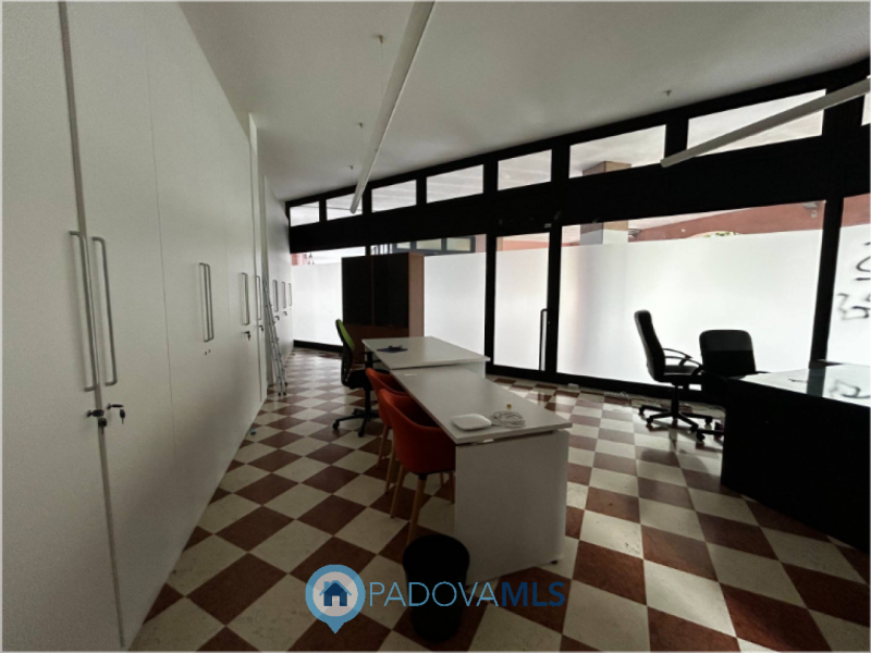Immobile in esclusiva al Gruppo Padova MLS
Hai mai pensato al tuo prossimo spazio commerciale o u...