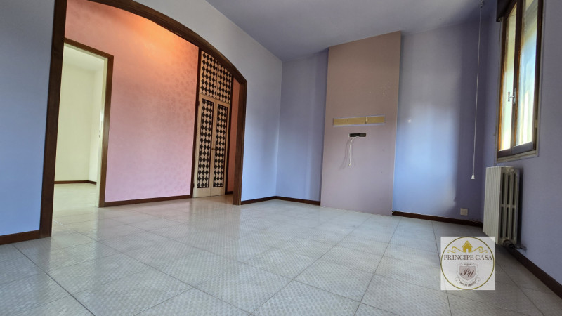 Vendesi a Borgo Veneto, nel cuore della frazione di S. Margherita d'Adige, complesso immobiliare ...