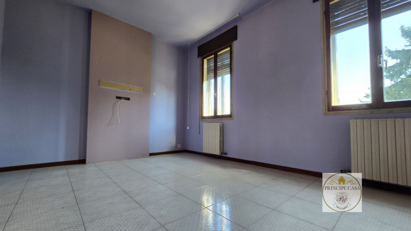 Vendesi a Borgo Veneto, nel cuore della frazione di S. Margherita d'Adige, complesso immobiliare ...