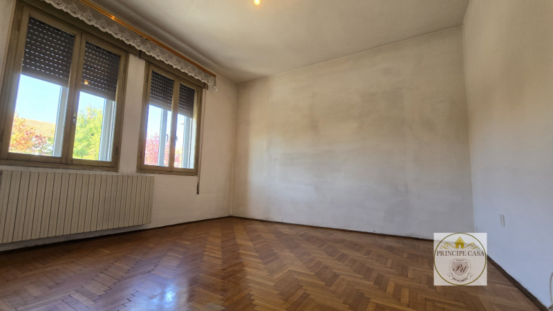 Vendesi a Borgo Veneto, nel cuore della frazione di S. Margherita d'Adige, complesso immobiliare ...