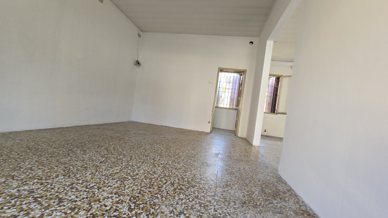 Vendesi a Borgo Veneto, nel cuore della frazione di S. Margherita d'Adige, complesso immobiliare ...