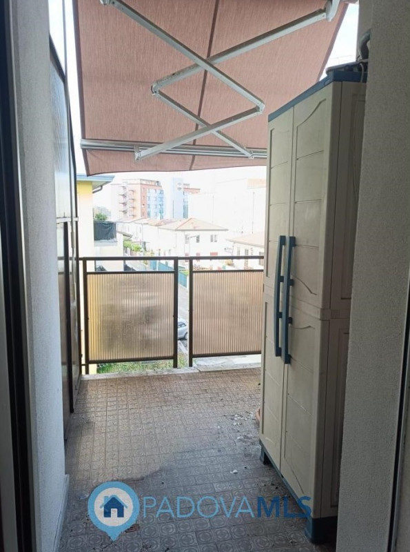 Immobile in esclusiva al Gruppo Padova MLS
Padova in zona Fiera comoda agli istituti universitari...