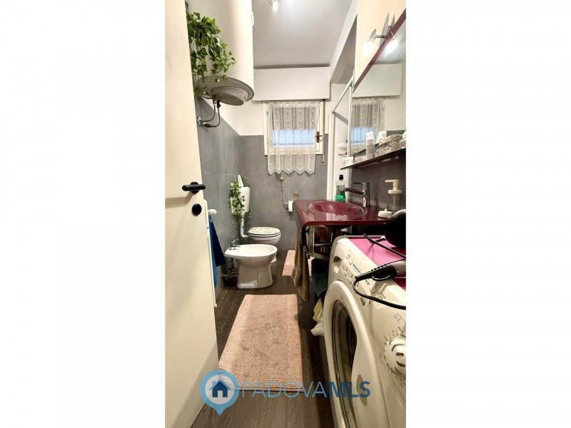 Immobile in esclusiva al Gruppo Padova MLS
Scopri questo grazioso MONOLOCALE AFFITTATO in zona SS...