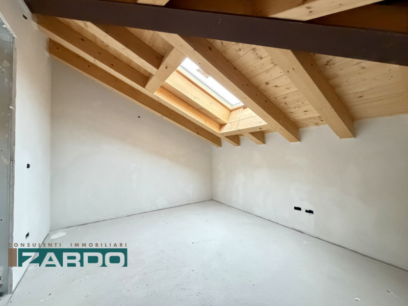 Rif: A-316 (per info 350 5383983 | Giacomo)

ULTIMA UNITÀ DISPONIBILE – In un piccolo ed esclusiv...