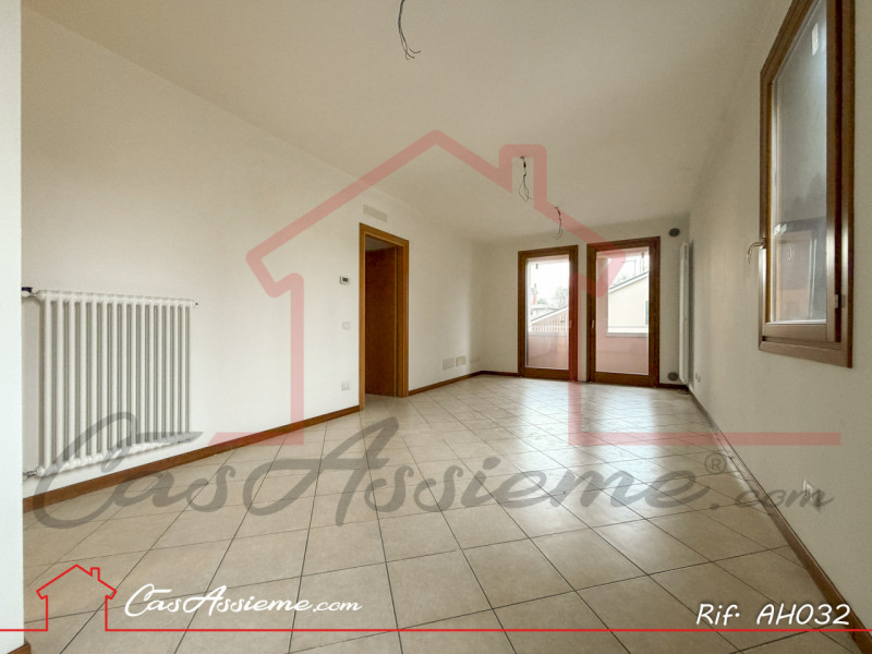 Rif. AH032
PARI AL NUOVO - ACCESSO MUTUO GREEN!
Inseriti in un elegante complesso residenziale di...