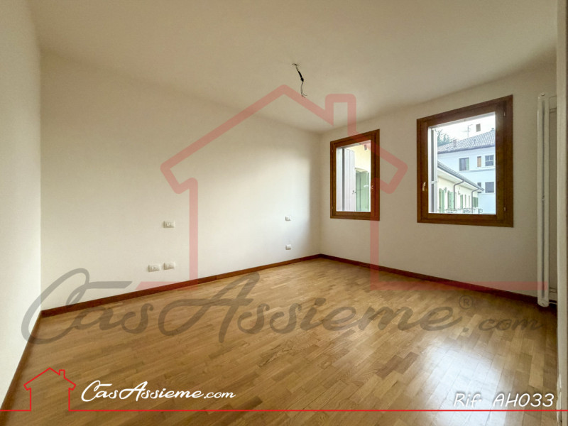 Rif. AH033
PARI AL NUOVO - ACCESSO MUTUO GREEN!
In posizione strategica a soli 10 minuti da Caste...