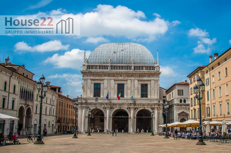 CENTRO STORICO BRESCIA. In pieno centro storico di Brescia nelle immediate vicinanze di Piazza Vi...