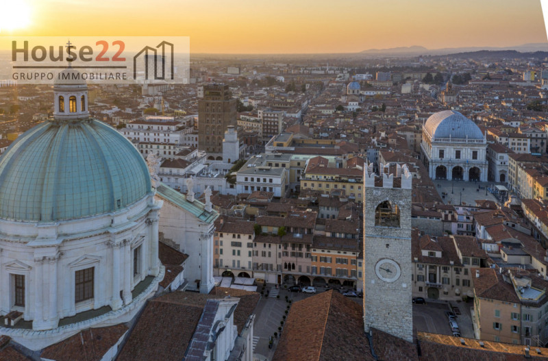 CENTRO STORICO BRESCIA. In pieno centro storico di Brescia nelle immediate vicinanze di Piazza Vi...