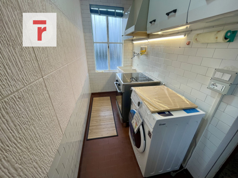 In zona Voltabarozzo nelle vicinanze dei principali servizi del quartiere.

A pochi metri dal fut...