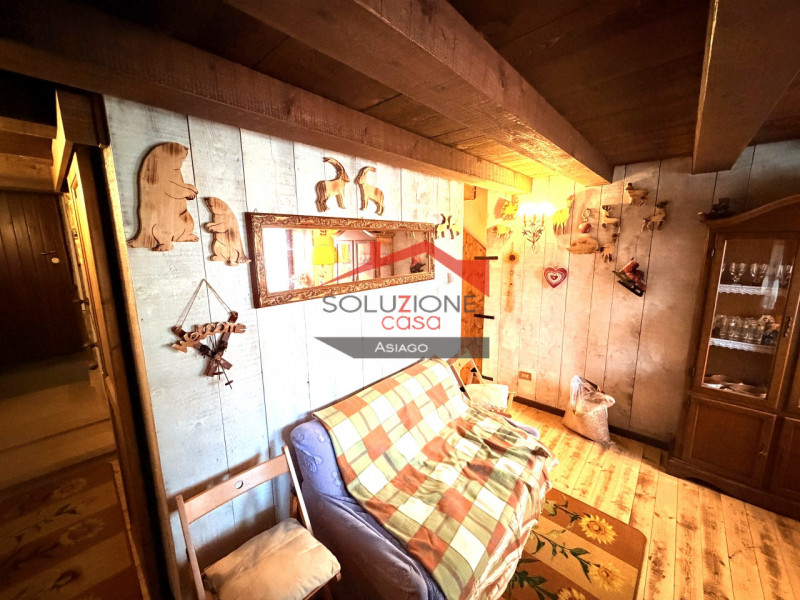 Gallio – A due passi dal centro di Gallio nel Cuore dell'Altopiano dei Sette Comuni, proponiamo u...