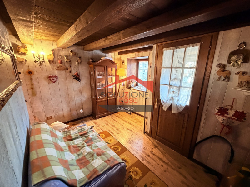 Gallio – A due passi dal centro di Gallio nel Cuore dell'Altopiano dei Sette Comuni, proponiamo u...