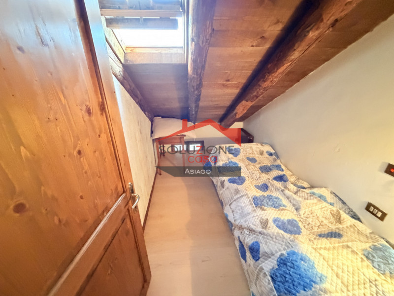 Gallio – A due passi dal centro di Gallio nel Cuore dell'Altopiano dei Sette Comuni, proponiamo u...