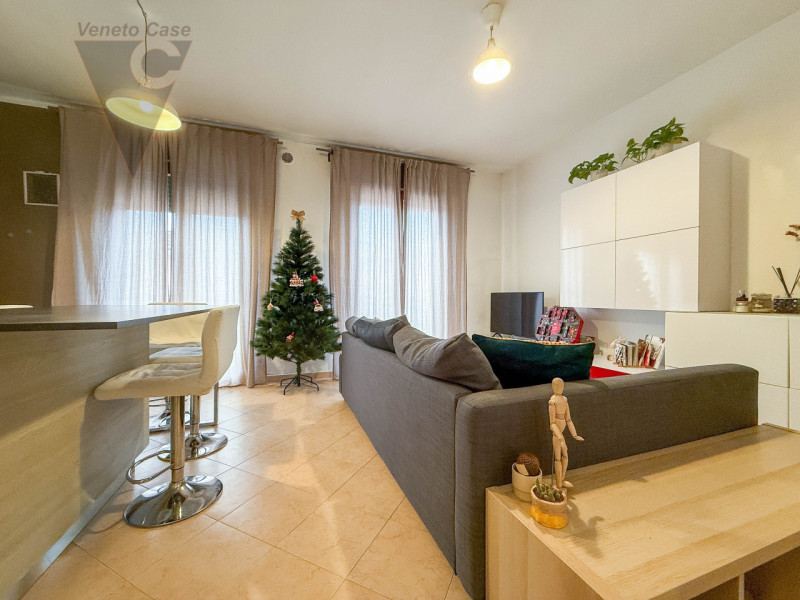 MORTISE – MINI APPARTAMENTO ULTIMO PIANO CON GARAGE
In zona residenziale ben servita, proponiamo ...