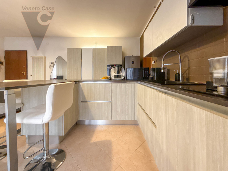 MORTISE – MINI APPARTAMENTO ULTIMO PIANO CON GARAGE
In zona residenziale ben servita, proponiamo ...