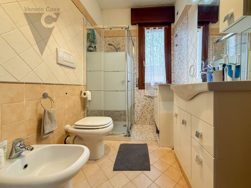 MORTISE – MINI APPARTAMENTO ULTIMO PIANO CON GARAGE
In zona residenziale ben servita, proponiamo ...