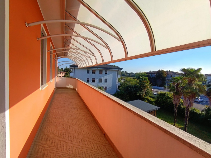 Rif. PS245
Se desideri vivere in un appartamento dalle generose dimensioni nel cuore di Piove di ...