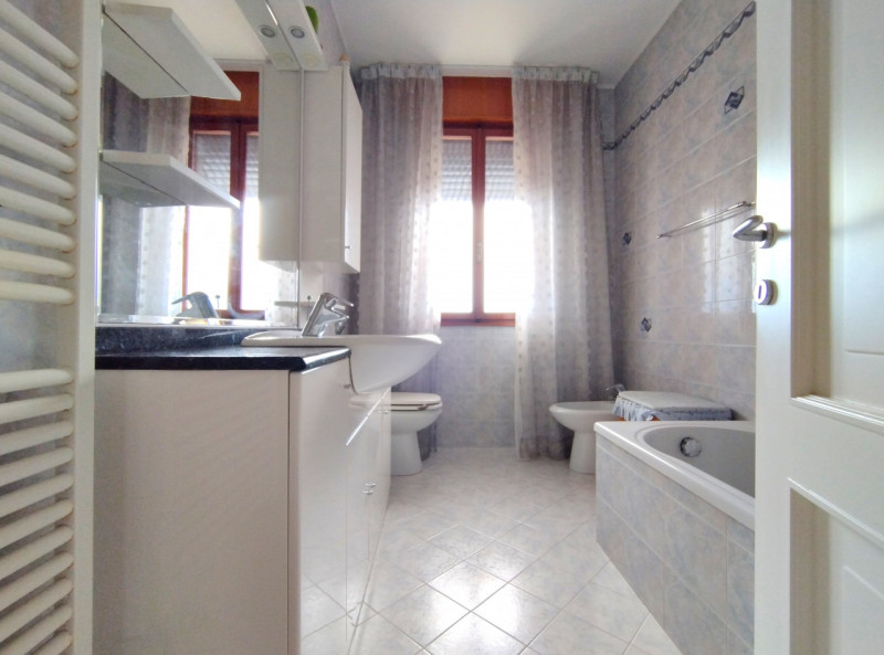 Rif. PS245
Se desideri vivere in un appartamento dalle generose dimensioni nel cuore di Piove di ...