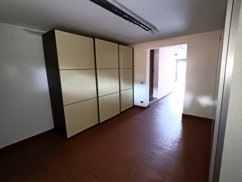 Rif. PS245
Se desideri vivere in un appartamento dalle generose dimensioni nel cuore di Piove di ...