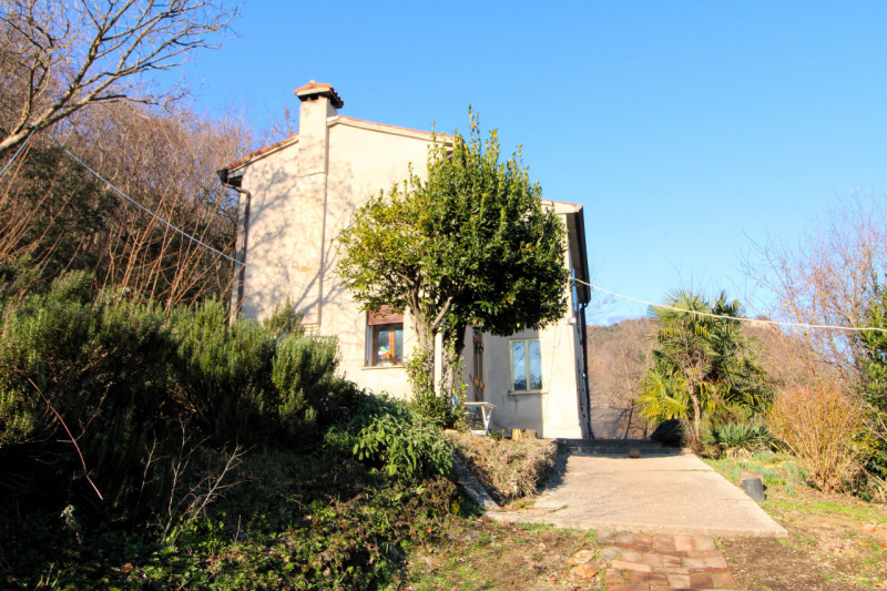 MONSELICE: proponiamo in vendita un affascinante rustico da ristrutturare situato nella tranquill...