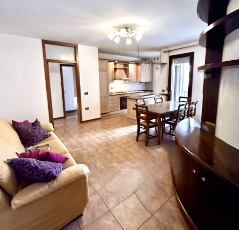 (Per INFO 3316190143) Scopri il tuo nuovo rifugio nel cuore di Borgoricco! Questo luminoso appart...