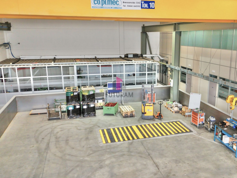 MONTECCHIO MAGGIORE (Zona Industriale) – Rif.610FUTURAM - Per info 0444 310220

Nel cuore della z...