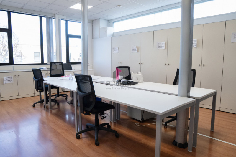 MONTECCHIO MAGGIORE (Zona Industriale) – Rif.610FUTURAM - Per info 0444 310220

Nel cuore della z...