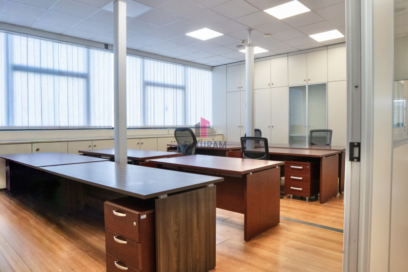 MONTECCHIO MAGGIORE (Zona Industriale) – Rif.610FUTURAM - Per info 0444 310220

Nel cuore della z...