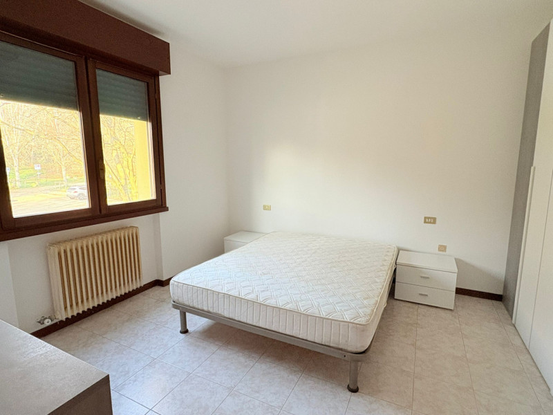 In una posizione strategica, comoda ai principali servizi e alla viabilità, proponiamo luminoso a...