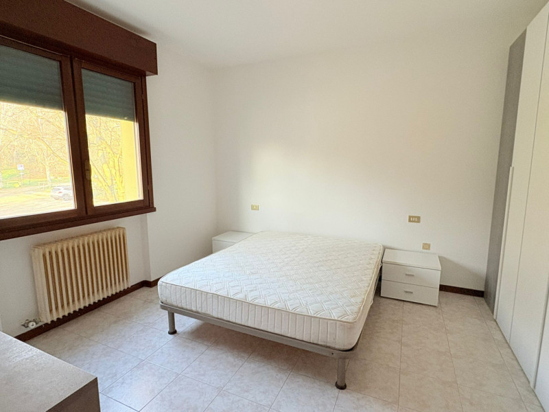 In una posizione strategica, comoda ai principali servizi e alla viabilità, proponiamo luminoso a...