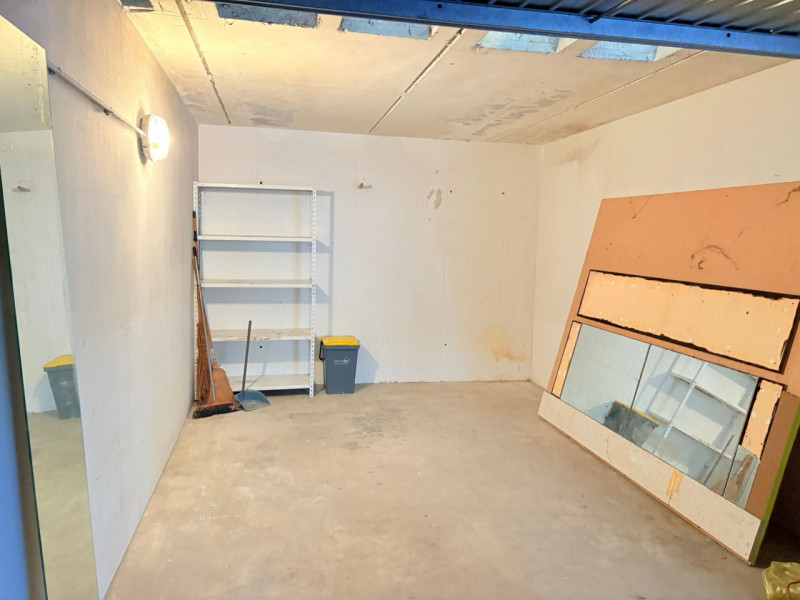 In una posizione strategica, comoda ai principali servizi e alla viabilità, proponiamo luminoso a...