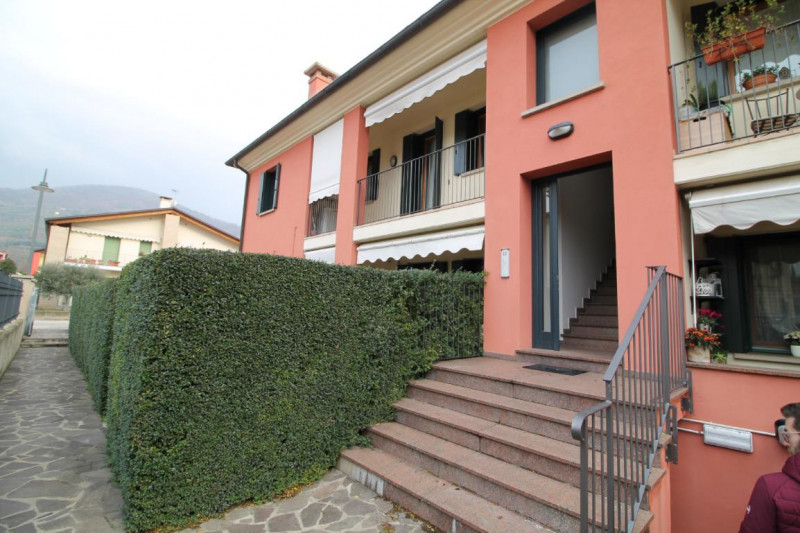 Disponibile in affitto un accogliente appartamento bilocale situato al secondo ed ultimo piano di...