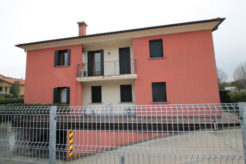 Disponibile in affitto un accogliente appartamento bilocale situato al secondo ed ultimo piano di...