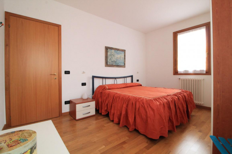 Disponibile in affitto un accogliente appartamento bilocale situato al secondo ed ultimo piano di...