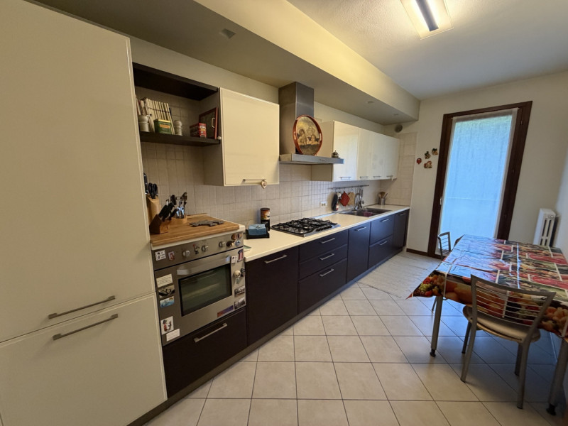 VIGODARZERE: Classe Energetica in fase di definizione.
Proponiamo appartamento al piano terra in ...