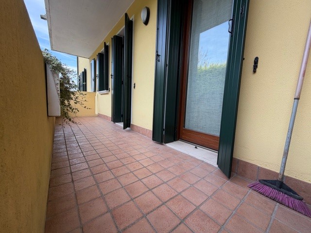 VIGODARZERE: Classe Energetica in fase di definizione.
Proponiamo appartamento al piano terra in ...