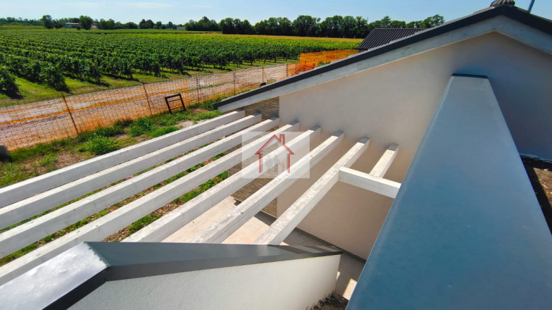 NUOVA COSTRUZIONE IN PRONTA CONSEGNA AL GREZZO AVANZATO

Se stai cercando la tua oasi di tranquil...