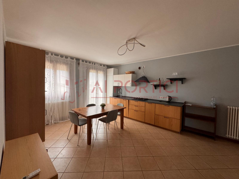 Comune di PIOVE DI SACCO - APPARTAMENTO su due livelli sito in condominio dalle poche unità e con...