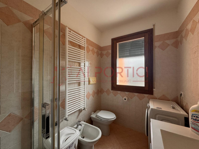 Comune di PIOVE DI SACCO - APPARTAMENTO su due livelli sito in condominio dalle poche unità e con...