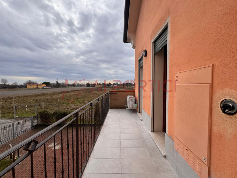 Comune di PIOVE DI SACCO - APPARTAMENTO su due livelli sito in condominio dalle poche unità e con...