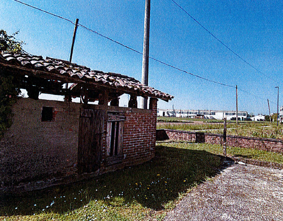 Rif. A.A.64-24

Vendita all'asta - abitazione unifamiliare su 3 livelli in data 04 febbraio 2026
...