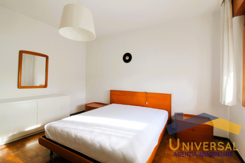 MASSANZAGO - In zona centralissima, che permette di raggiungere tutti i servizi del paese, quali ...