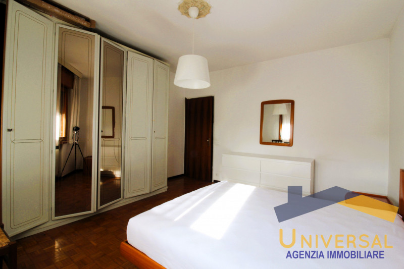 MASSANZAGO - In zona centralissima, che permette di raggiungere tutti i servizi del paese, quali ...