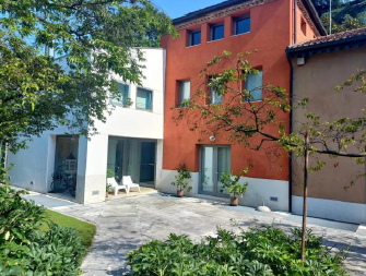 Rif. A.A.214-231

Vendita all'asta - abitazione bifamiliare su 3 livelli in data 04 febbraio 2026...