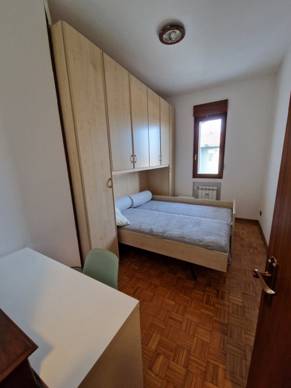 Ottima opportunità per studenti che cercano un appartamento in un contesto curato e tranquillo in...