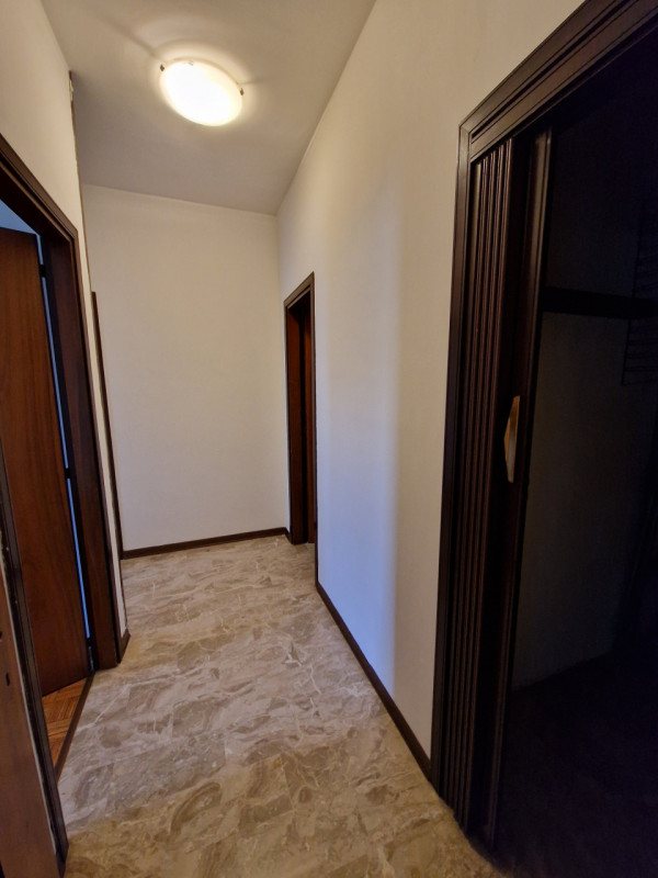 Ottima opportunità per studenti che cercano un appartamento in un contesto curato e tranquillo in...