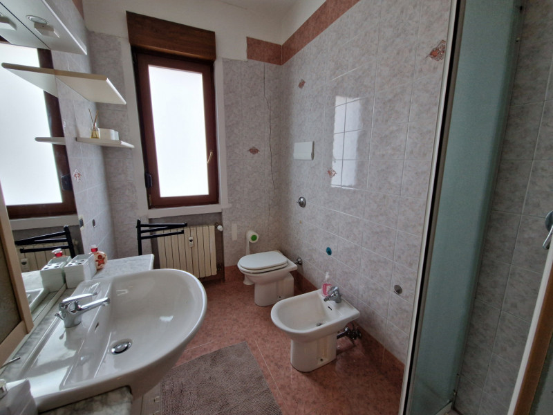 Ottima opportunità per studenti che cercano un appartamento in un contesto curato e tranquillo in...