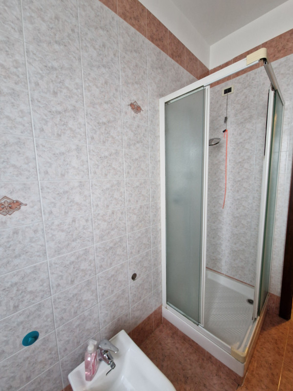 Ottima opportunità per studenti che cercano un appartamento in un contesto curato e tranquillo in...